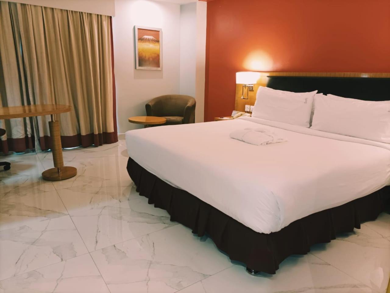 Holiday Inn Dar Es Salaam By Ihg Экстерьер фото